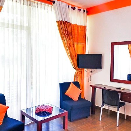 Bridge Hotel Negombo Kimbulapitiya Екстериор снимка