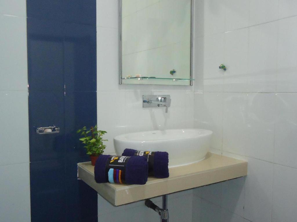 Bridge Hotel Negombo Kimbulapitiya Екстериор снимка