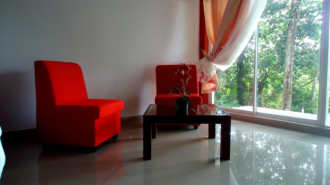 Bridge Hotel Negombo Kimbulapitiya Екстериор снимка