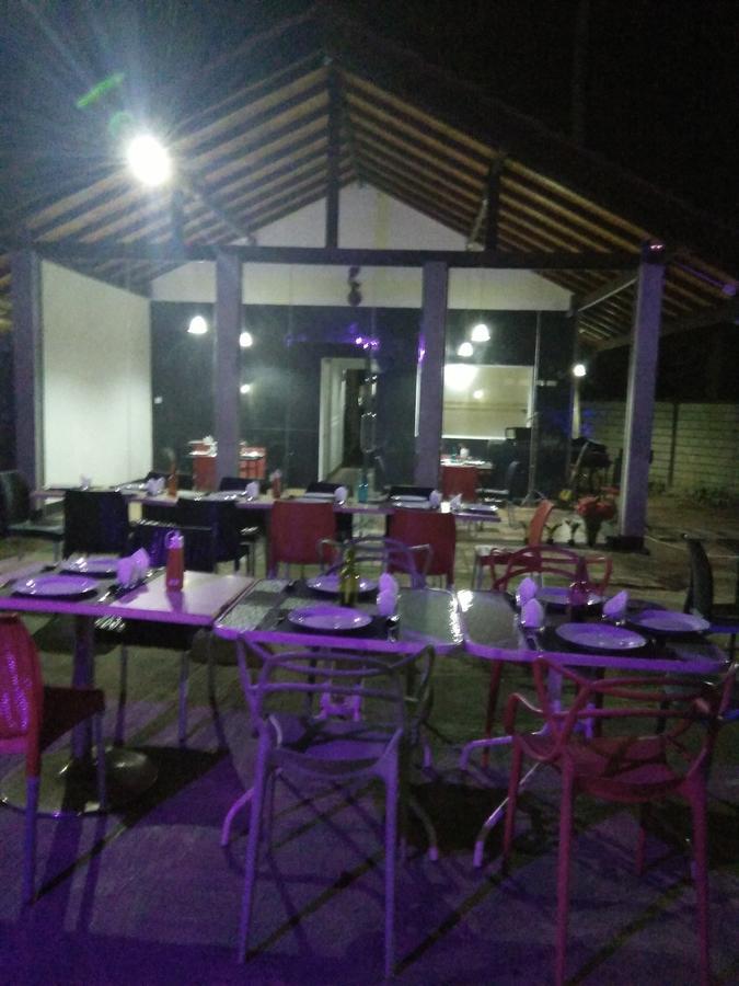 Bridge Hotel Negombo Kimbulapitiya Екстериор снимка