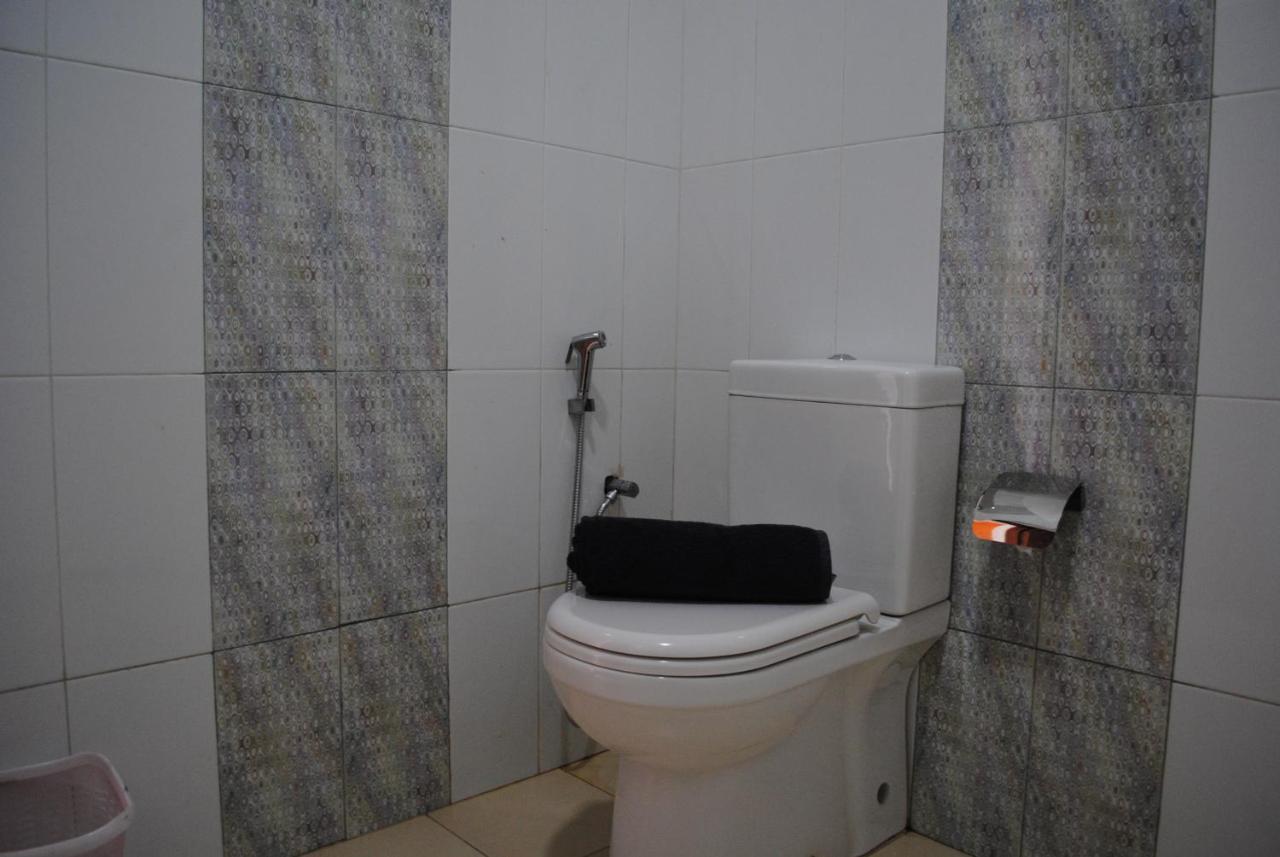 Bridge Hotel Negombo Kimbulapitiya Стая снимка